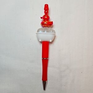 Beadable duck in bubbles pen